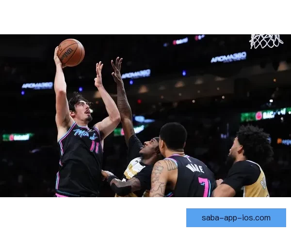 哈克斯狂砍32分率热火大胜奇才比分定格152比136